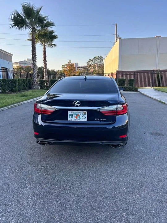 2016 Lexus ES 6th Gen - Image 3 of 12