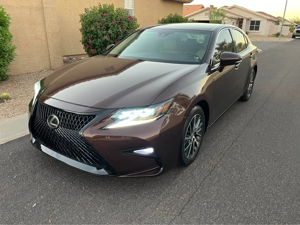 2016 Lexus ES 6th Gen - Image 3 of 13