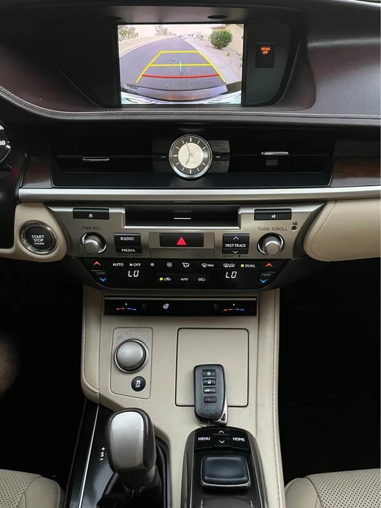 2016 Lexus ES 6th Gen - Image 13 of 13