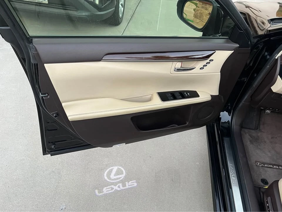 2016 Lexus ES 6th Gen - Image 6 of 14