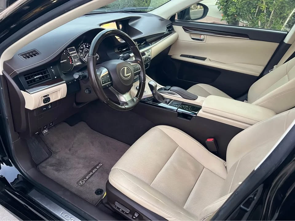 2016 Lexus ES 6th Gen - Image 7 of 14