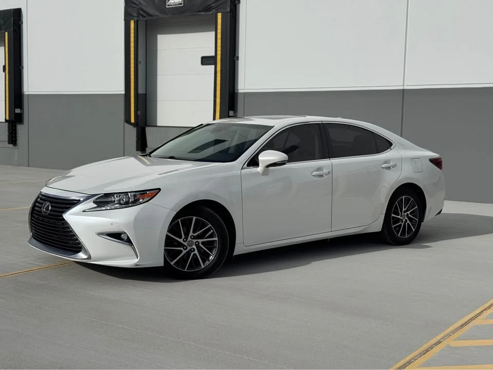 2016 Lexus ES 6th Gen - Image 3 of 19