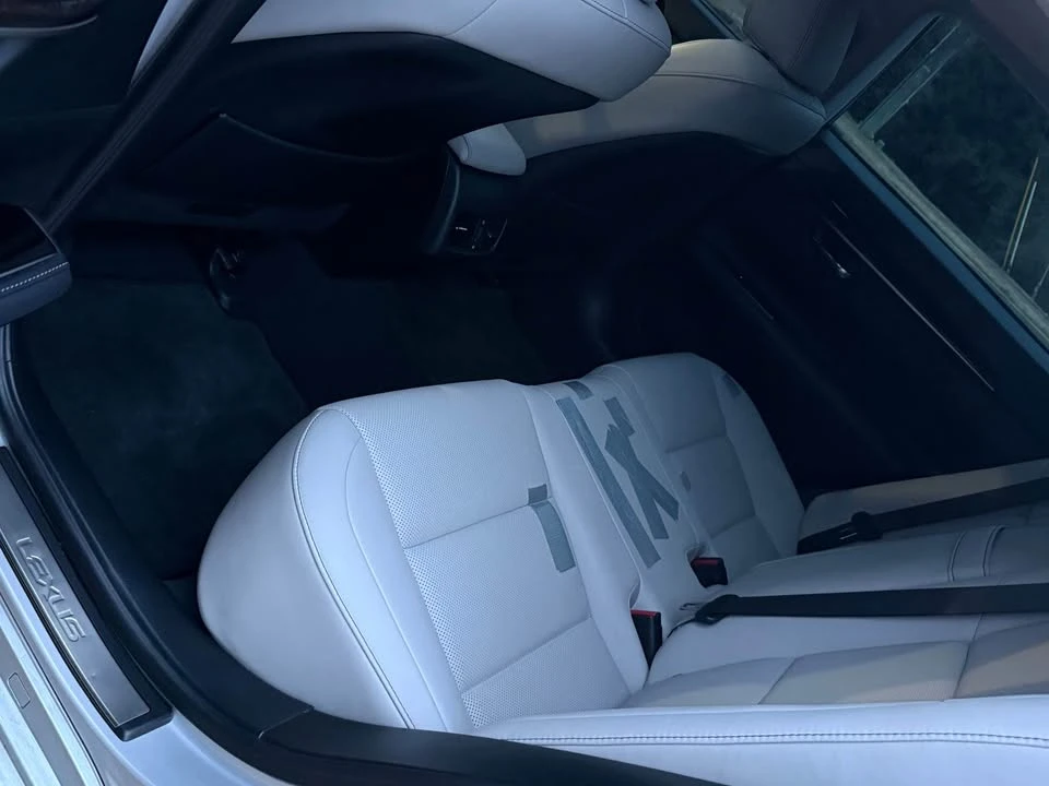 2016 Lexus ES 6th Gen - Image 2 of 8