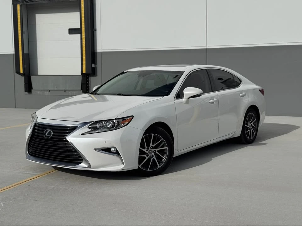 2016 Lexus ES 6th Gen - Image 2 of 19