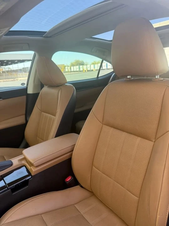 2016 Lexus ES 6th Gen - Image 10 of 20