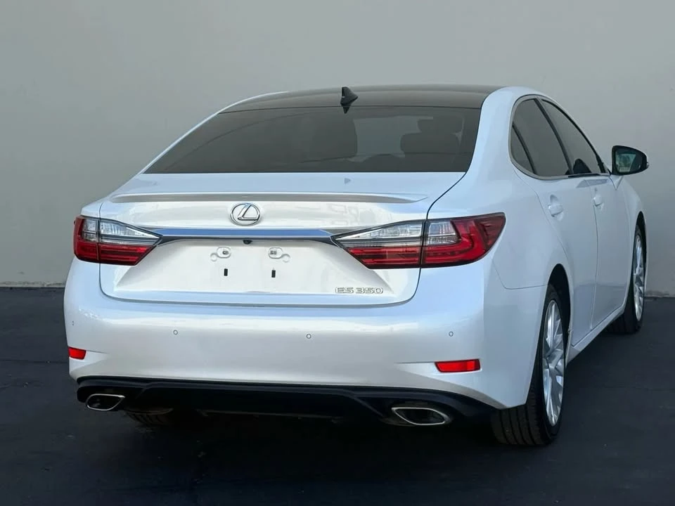2016 Lexus ES 6th Gen - Image 8 of 20