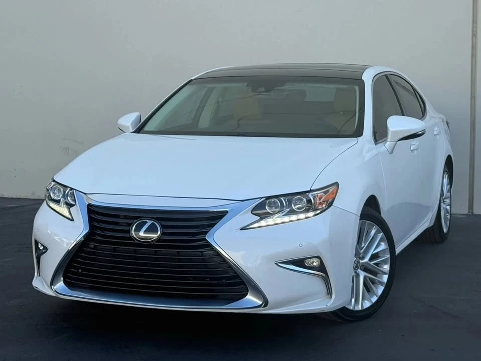2016 Lexus ES 6th Gen - Image 3 of 20