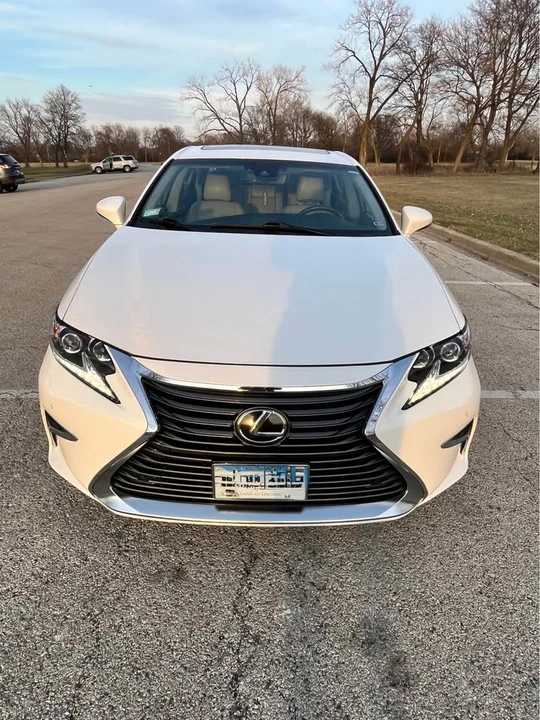 2016 Lexus ES 6th Gen - Image 3 of 18