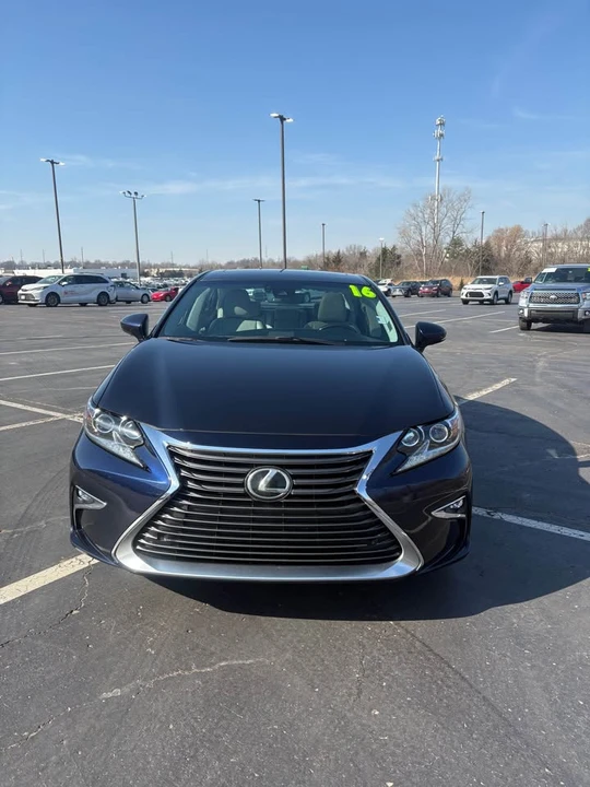 2016 Lexus ES 6th Gen - Image 3 of 12
