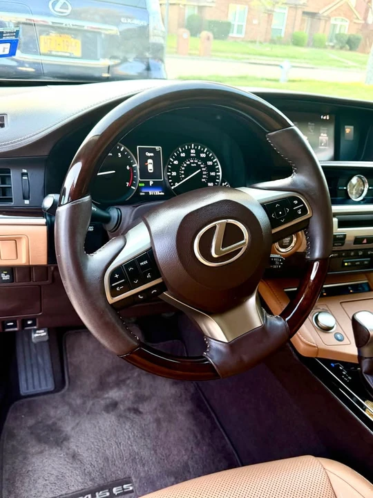 2016 Lexus ES 6th Gen - Image 4 of 20