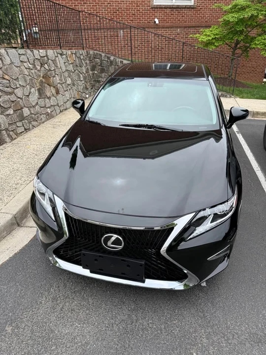 2016 Lexus ES 6th Gen - Image 15 of 19