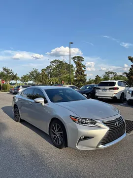 2016 Lexus ES 350 Luxury Sedan