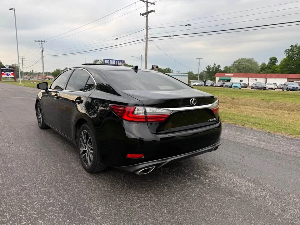 2016 Lexus ES 6th Gen - Image 3 of 19