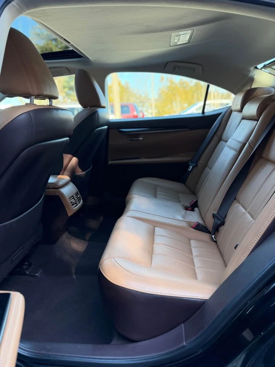 2016 Lexus ES 6th Gen - Image 20 of 20