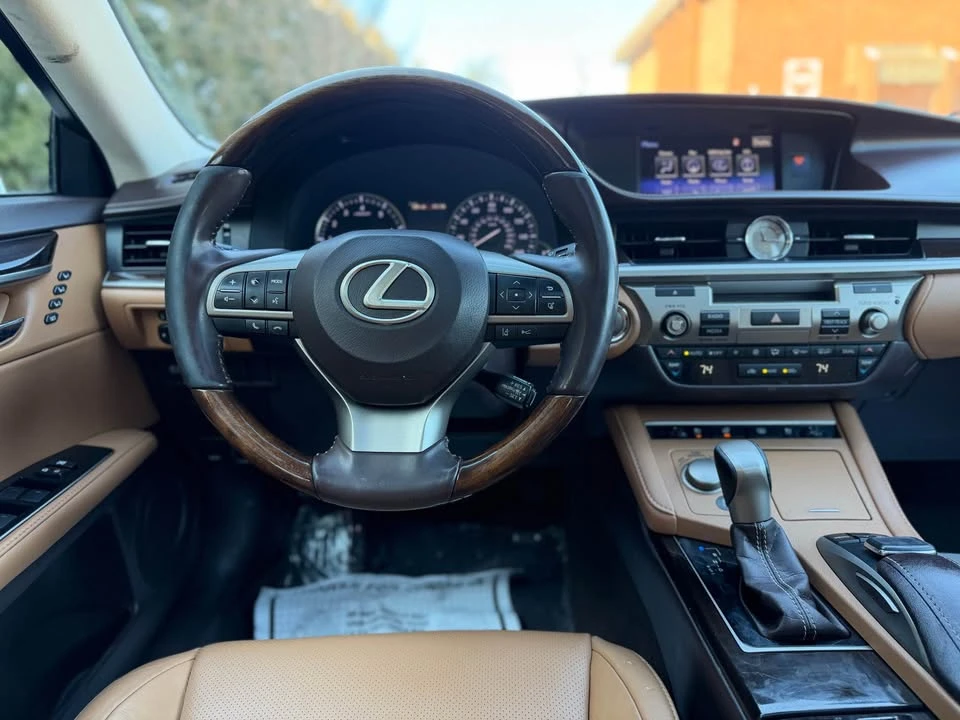 2016 Lexus ES 6th Gen - Image 10 of 20