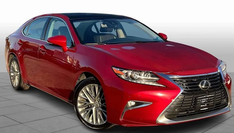 2016 Lexus ES 6th Gen - Image 2 of 10