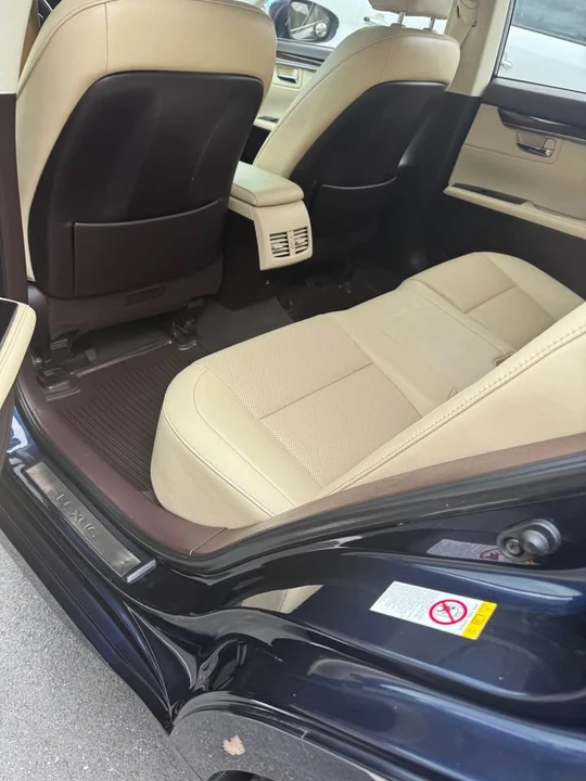 2016 Lexus ES 6th Gen - Image 6 of 19