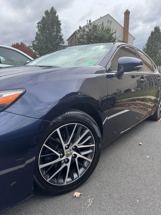 2016 Lexus ES 6th Gen - Image 3 of 19
