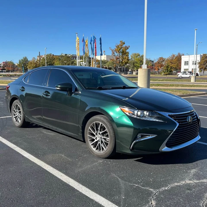 2016 Lexus ES 6th Gen - Image 2 of 11