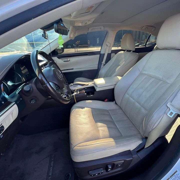 2016 Lexus ES 6th Gen - Image 6 of 11