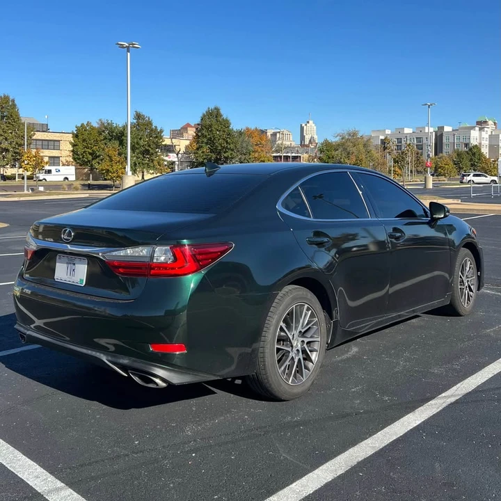 2016 Lexus ES 6th Gen - Image 3 of 11
