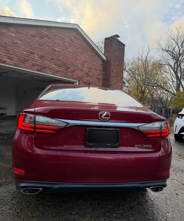 2016 Lexus ES 6th Gen - Image 3 of 10