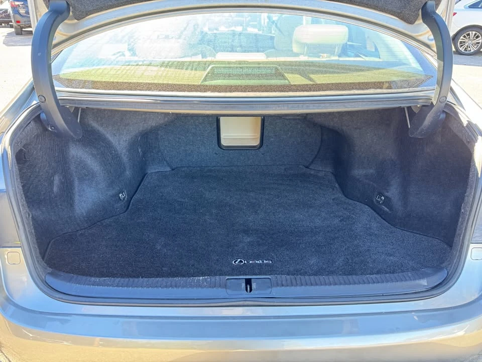 2016 Lexus ES 6th Gen - Image 14 of 15