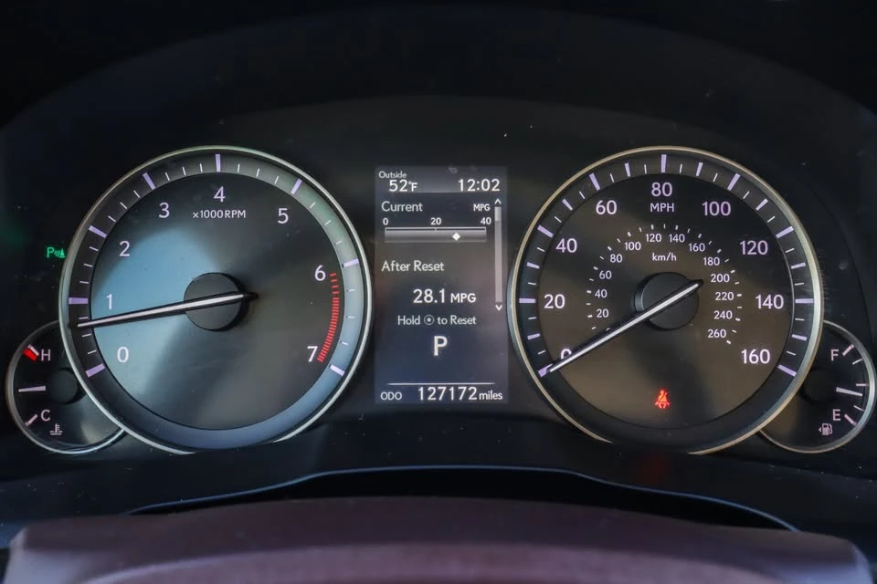 2016 Lexus ES 6th Gen - Image 19 of 20