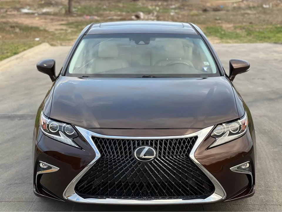 2016 Lexus ES 6th Gen - Image 7 of 12