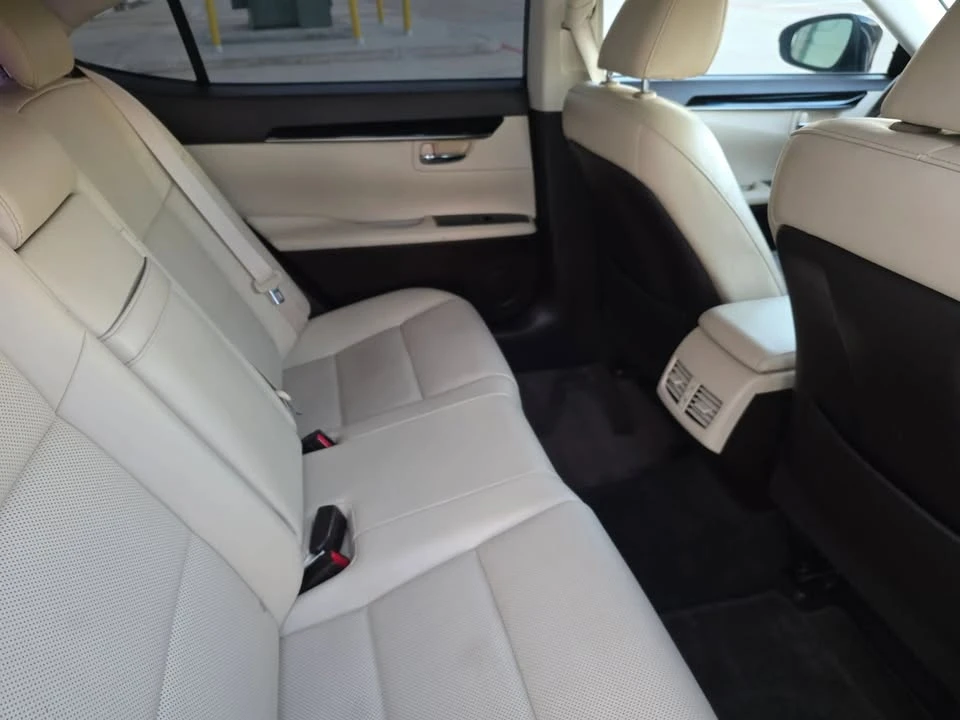2016 Lexus ES 6th Gen - Image 7 of 17