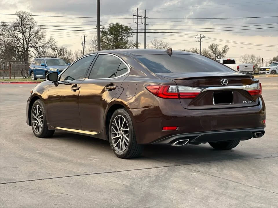 2016 Lexus ES 6th Gen - Image 3 of 12
