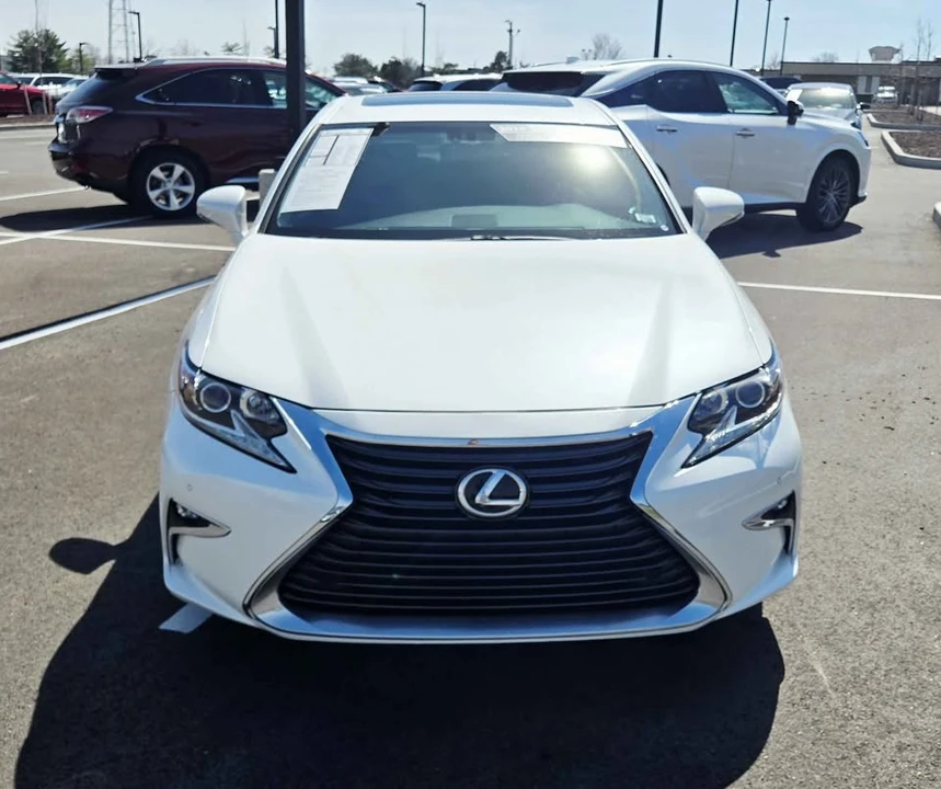 2016 Lexus ES 6th Gen - Image 2 of 8