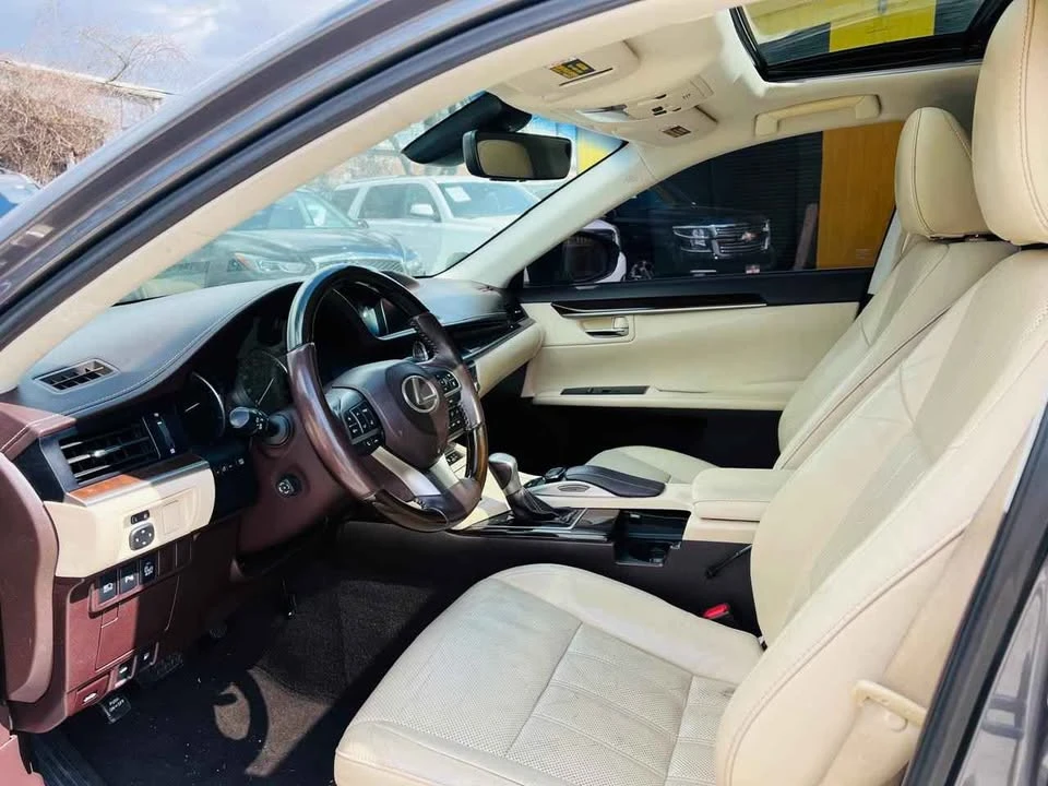 2016 Lexus ES 6th Gen - Image 6 of 8