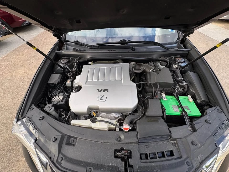 2016 Lexus ES 6th Gen - Image 18 of 20