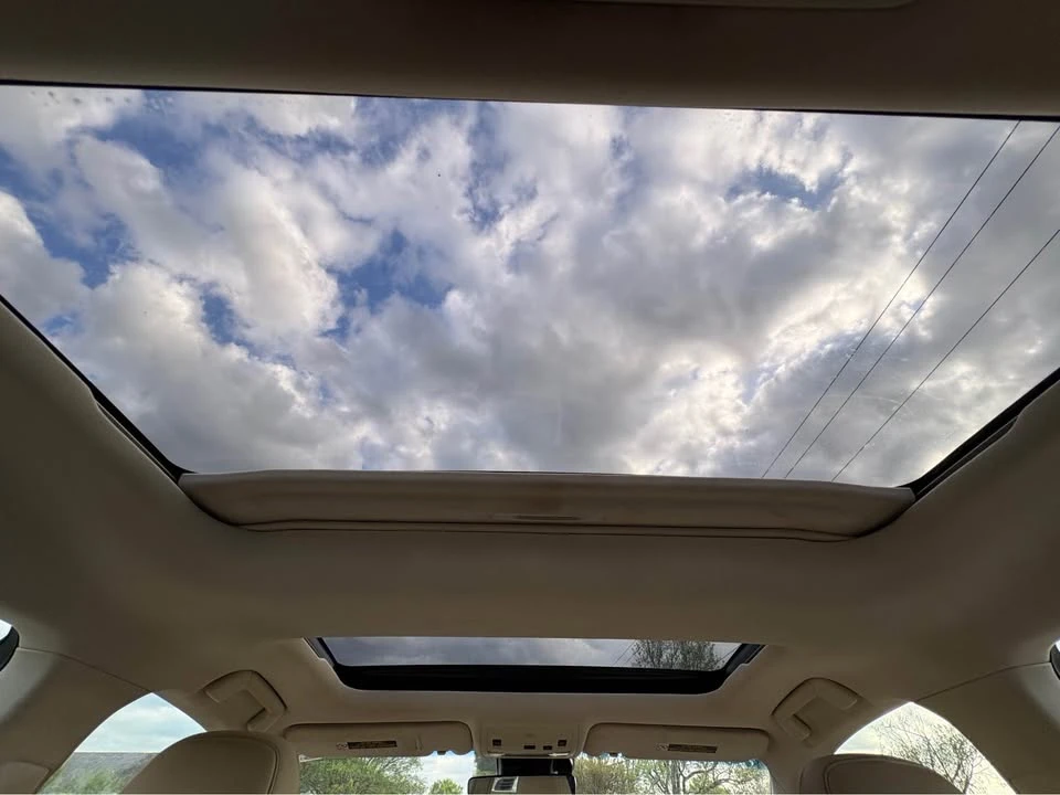 2016 Lexus ES 6th Gen - Image 14 of 20