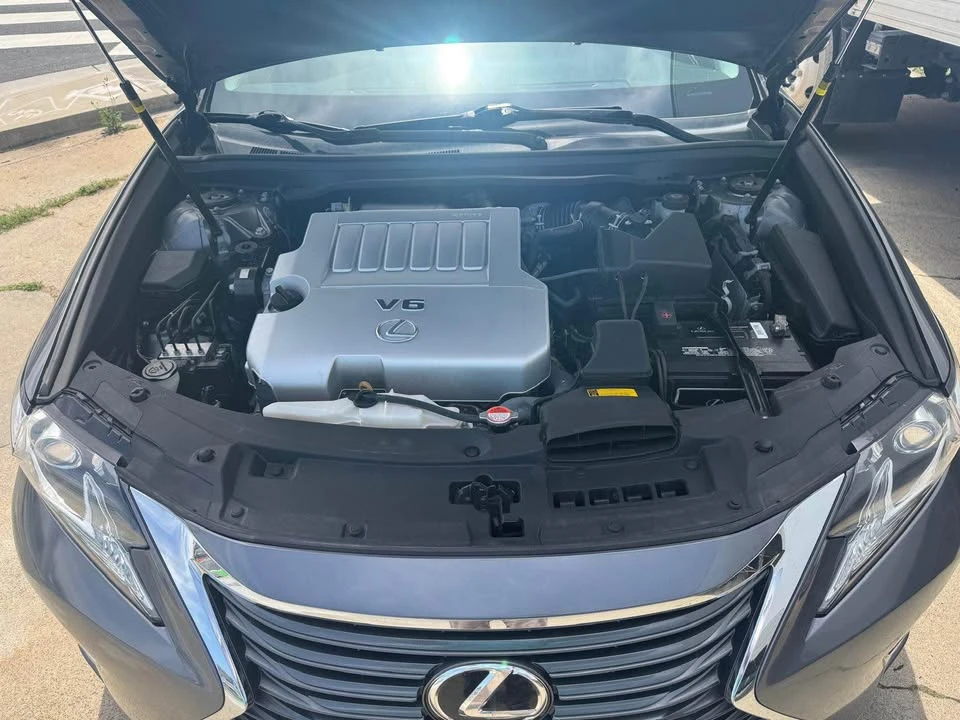 2016 Lexus ES 6th Gen - Image 10 of 10