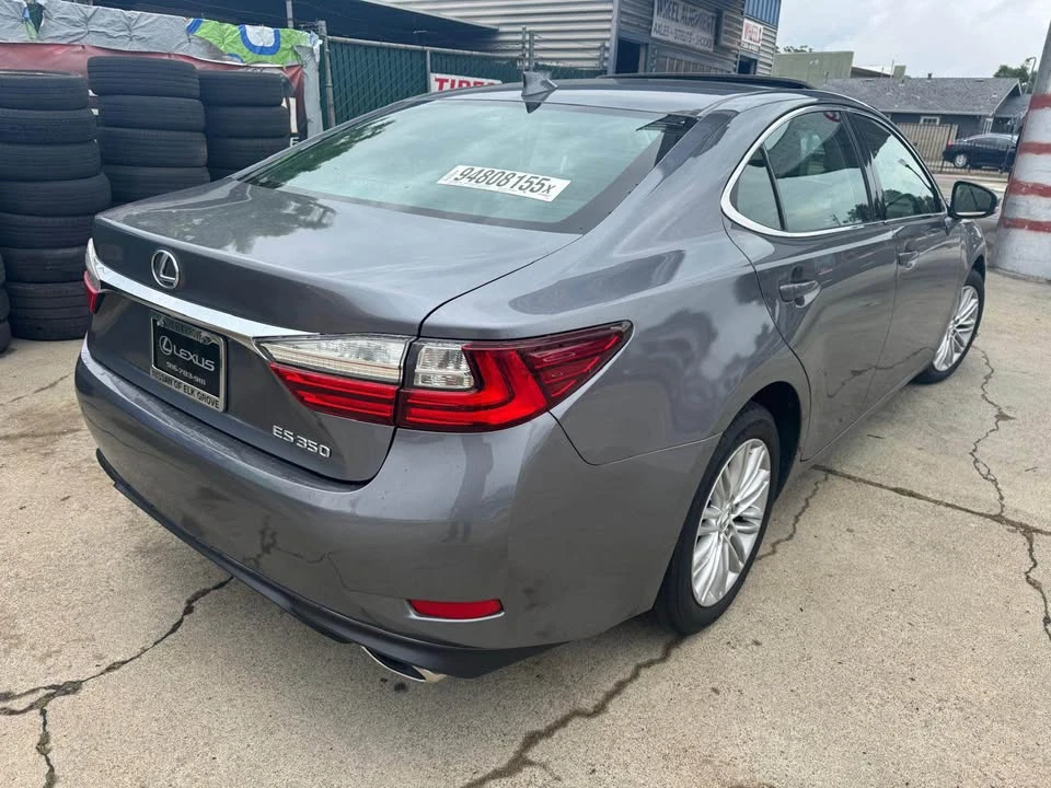 2016 Lexus ES 6th Gen - Image 5 of 10