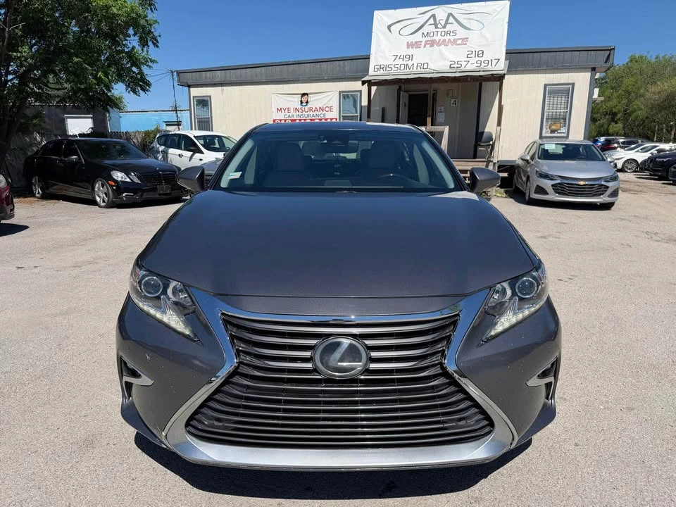 2016 Lexus ES 6th Gen - Image 3 of 16