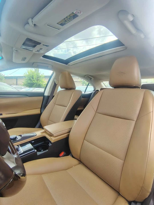 2016 Lexus ES 6th Gen - Image 9 of 11