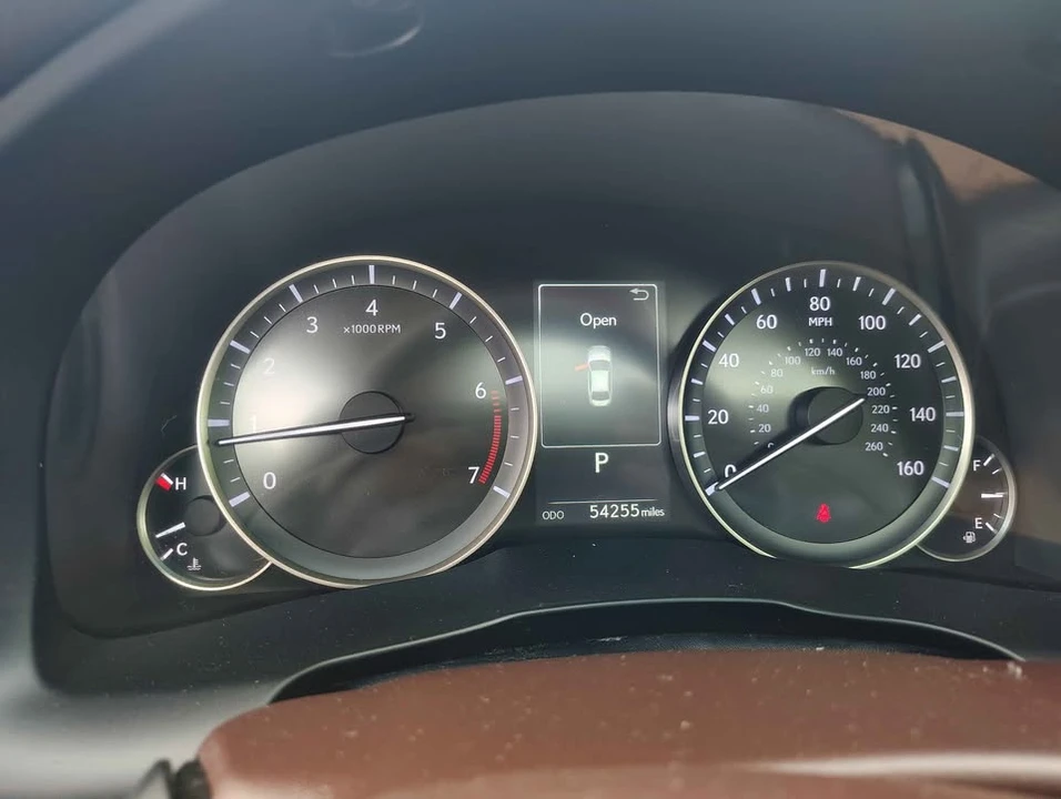 2016 Lexus ES 6th Gen - Image 11 of 11