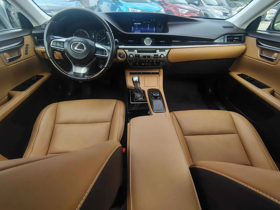 2016 Lexus ES 6th Gen - Image 8 of 11
