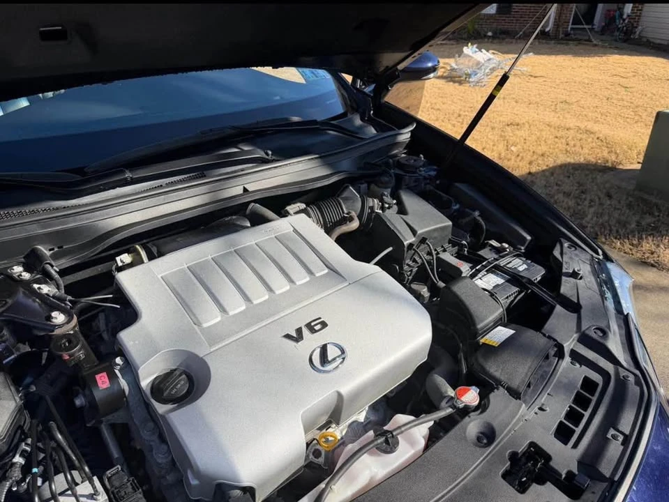 2016 Lexus ES 6th Gen - Image 7 of 10