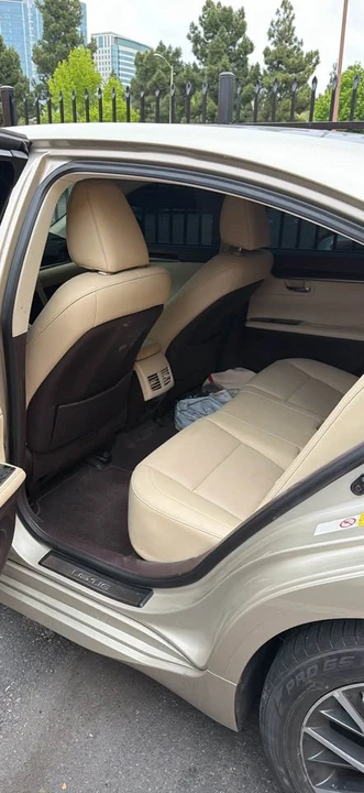 2016 Lexus ES 6th Gen - Image 11 of 12