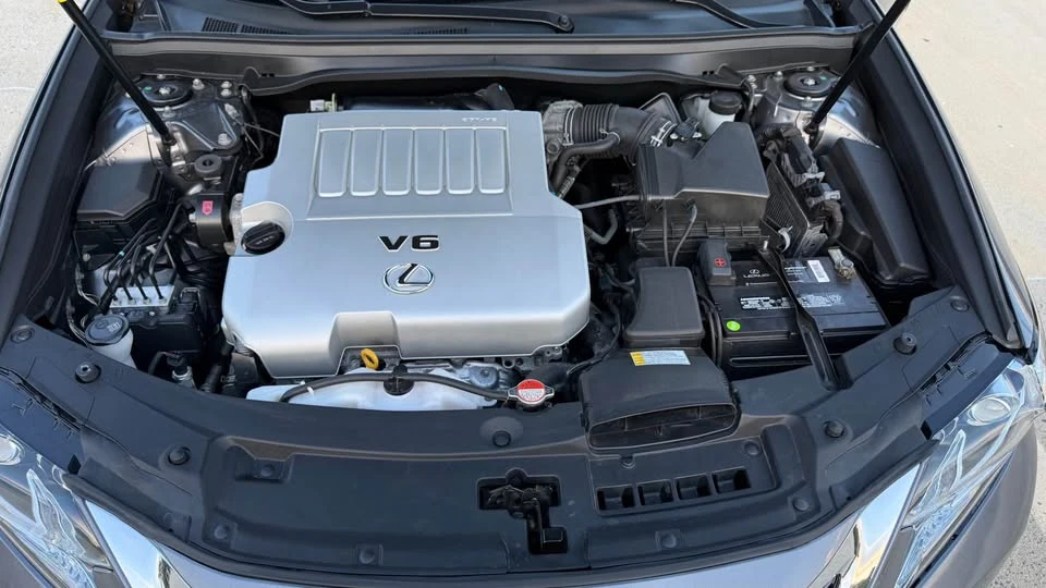 2016 Lexus ES 6th Gen - Image 18 of 18