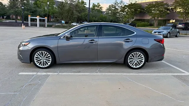 2016 Lexus ES 350 Ultra Luxury