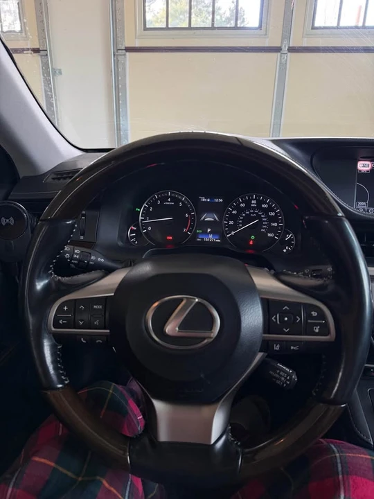 2016 Lexus ES 6th Gen - Image 5 of 6
