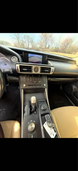 2016 Lexus ES 6th Gen - Image 8 of 14