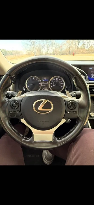 2016 Lexus ES 6th Gen - Image 9 of 14