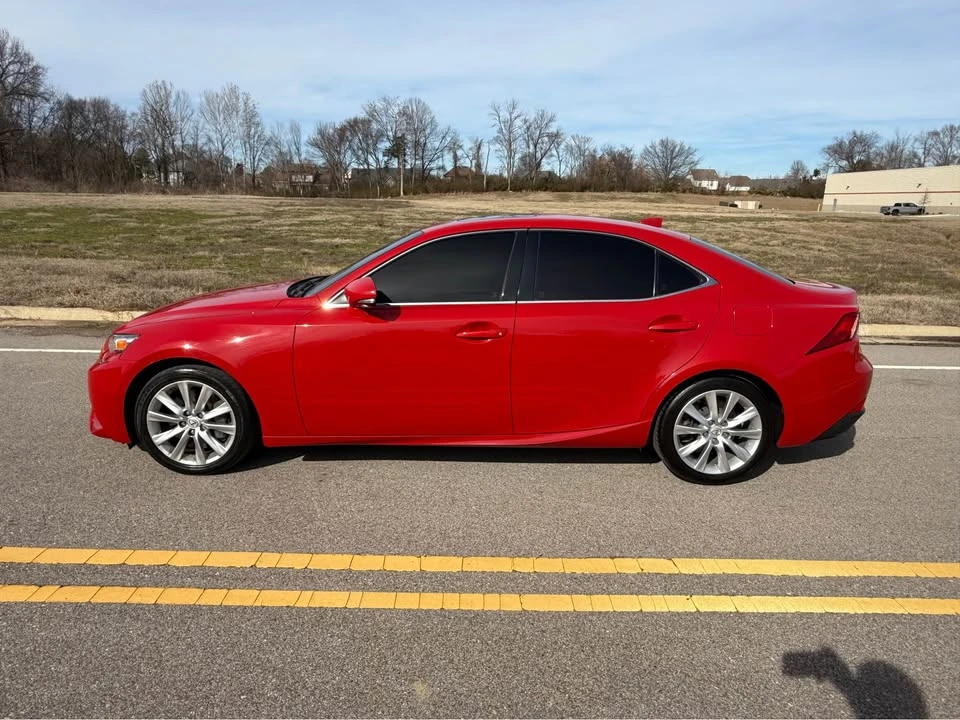 2016 Lexus ES 6th Gen - Image 13 of 14