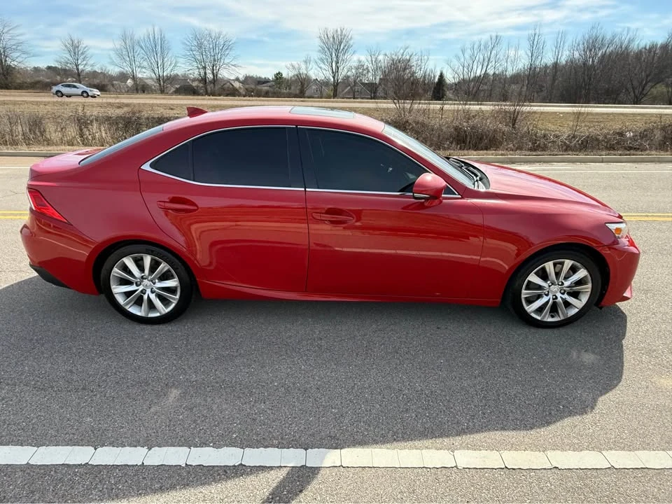 2016 Lexus ES 6th Gen - Image 11 of 14